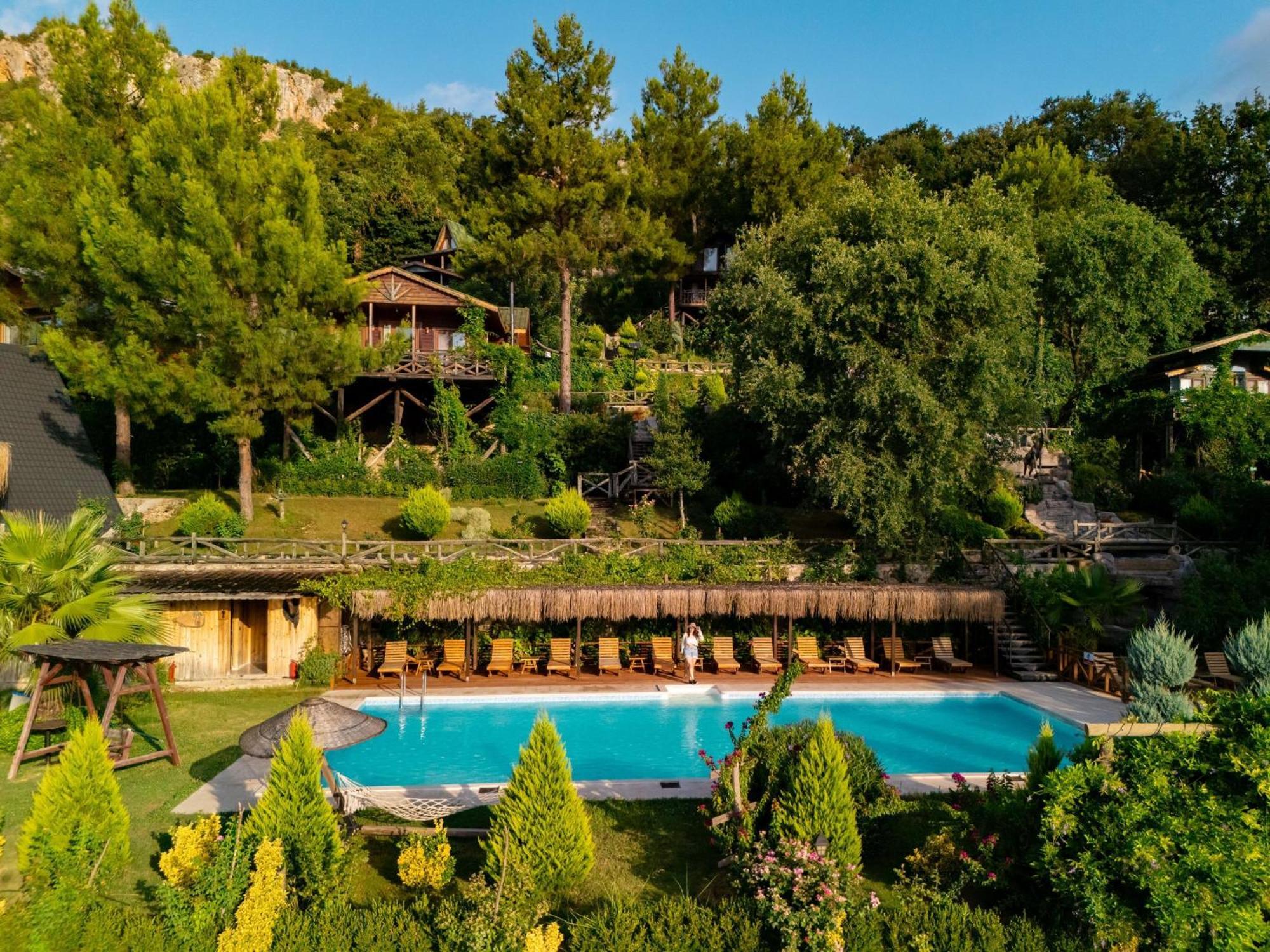 Botanik Goel Evleri Hotel Bucak Екстериор снимка